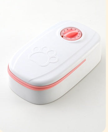 Automatic feeder with timer for cats and dogs